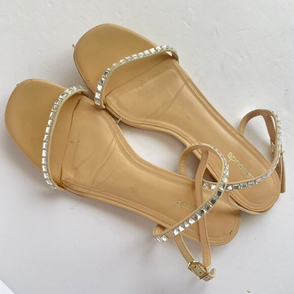 Larroude Womens Lola Beige Flat Sandals Size 7.5 Embellished‎ Rhinestones Strap - Picture 1 of 6